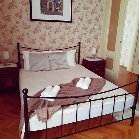 App Obrovac In The Centre - With Amazing Sea View! Apartamento Pula
