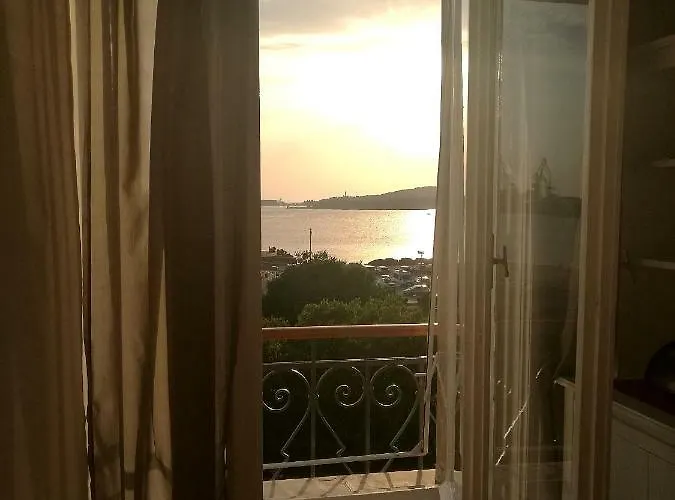 App Obrovac In The Centre - With Amazing Sea View! * Pula