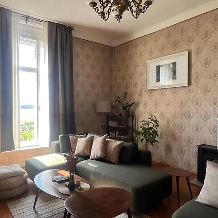 Apartmán App Obrovac In The Centre - With Amazing Sea View! *