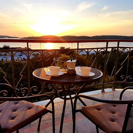 App Obrovac In The Centre - With Amazing Sea View!