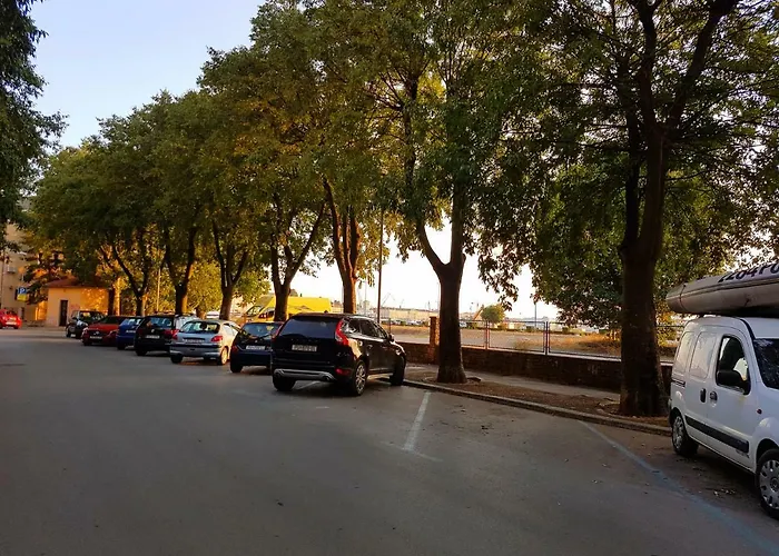 App Obrovac In The Centre - With Amazing Sea View! 公寓 *